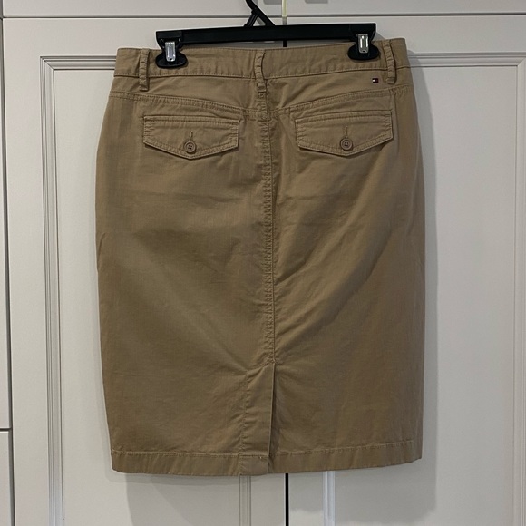 Tan skirt - Picture 2 of 3